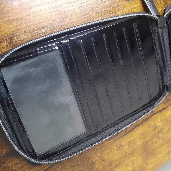 BEIS The Travel Wallet - Picture 11 of 14